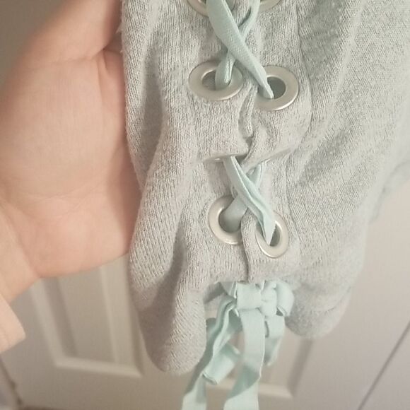 Livi 14/16 Activewear hooded tunic - Picture 2 of 5